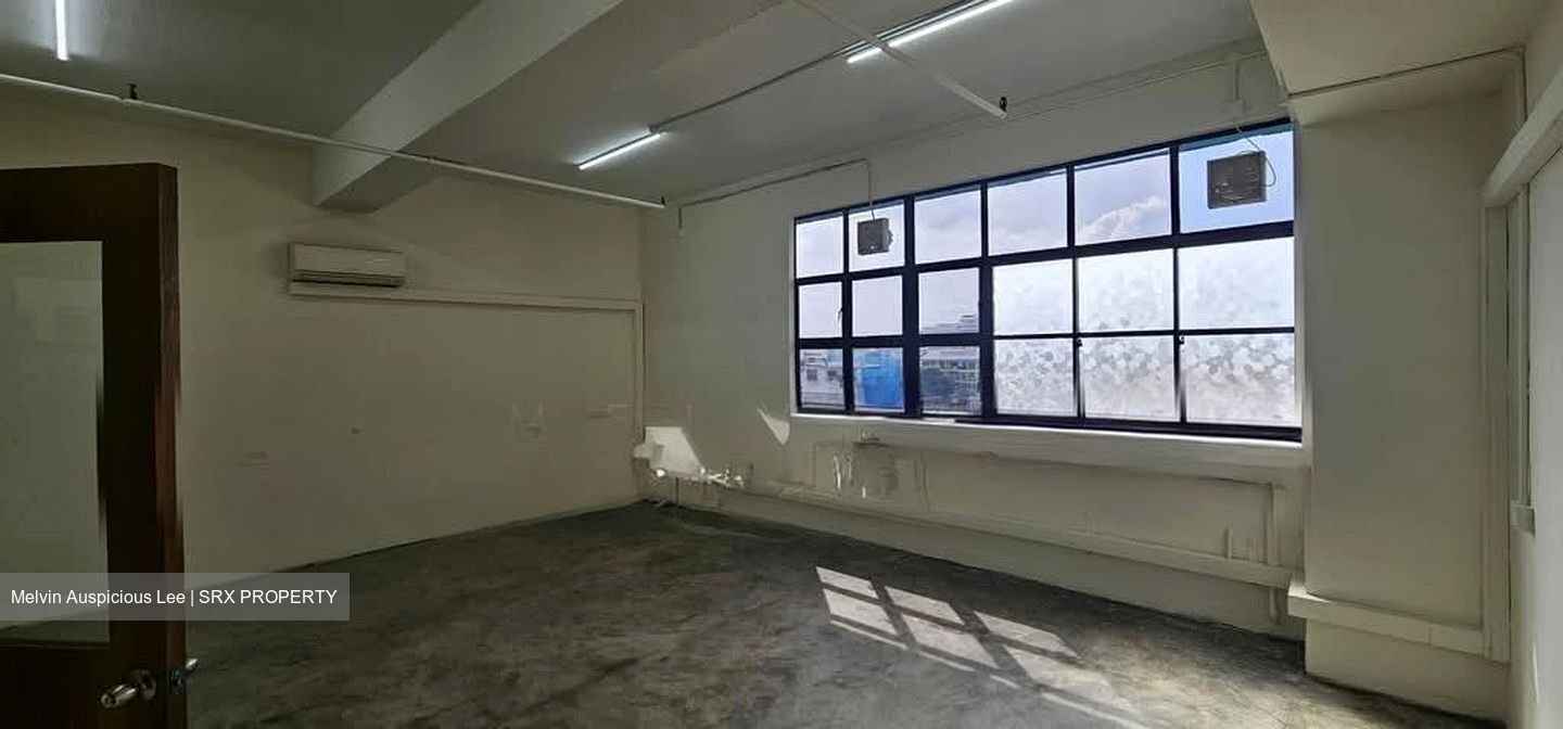 Da Jin Factory Building (D19), Office #578554881